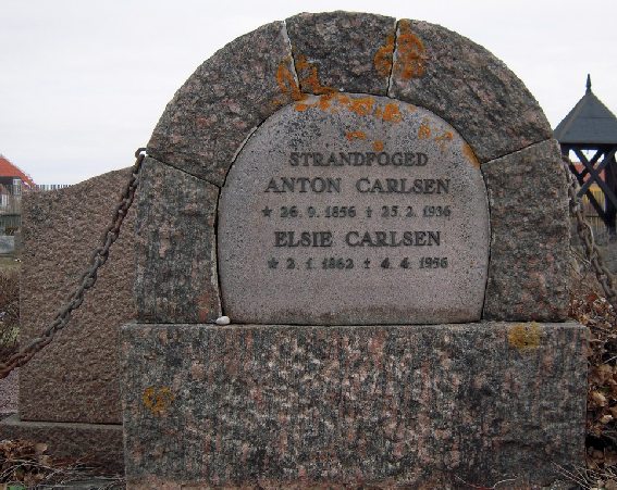 Billede af gravsten på Skagen Kirkegård