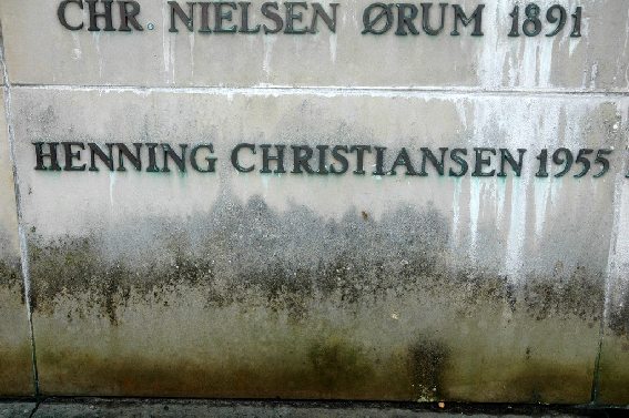 Billede af gravsten på Skagen Kirkegård