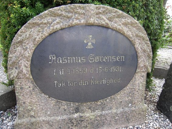 Billede af gravsten på Skagen Kirkegård