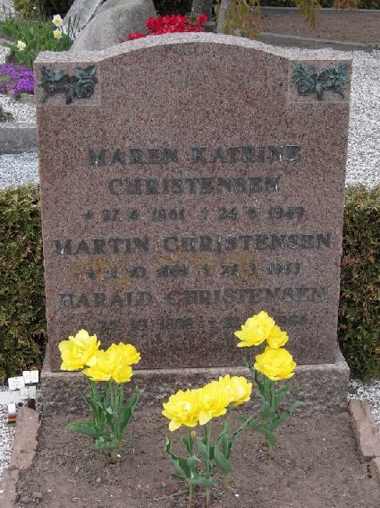 Billede af gravsten på Skagen Kirkegård