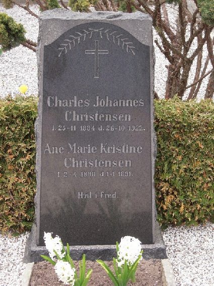 Billede af gravsten på Skagen Kirkegård