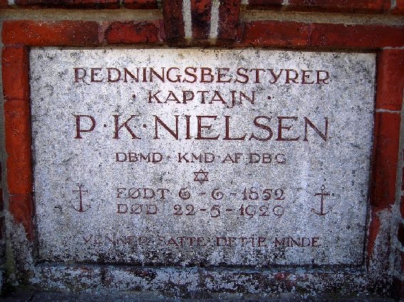 Billede af gravsten på Skagen Kirkegård