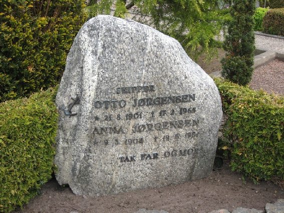 Billede af gravsten på Skagen Kirkegård