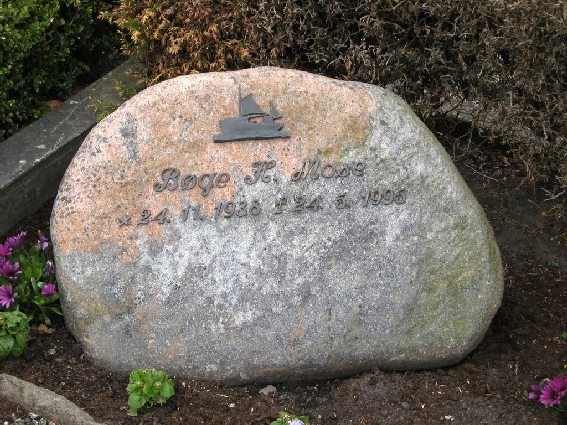 Billede af gravsten på Skagen Kirkegård