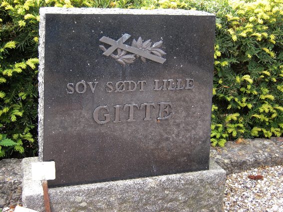 Billede af gravsten på Skagen Kirkegård