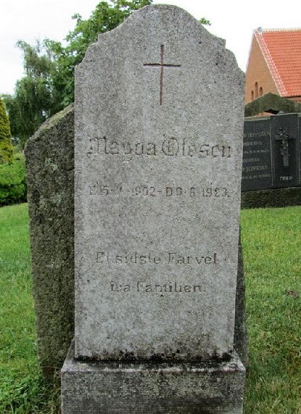 Billede af gravsten på Skagen Kirkegård