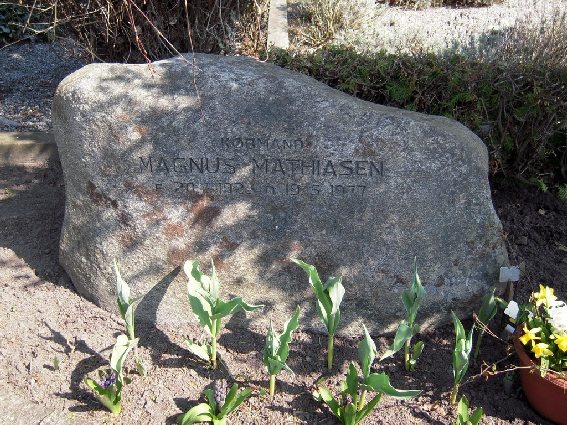 Billede af gravsten på Skagen Kirkegård