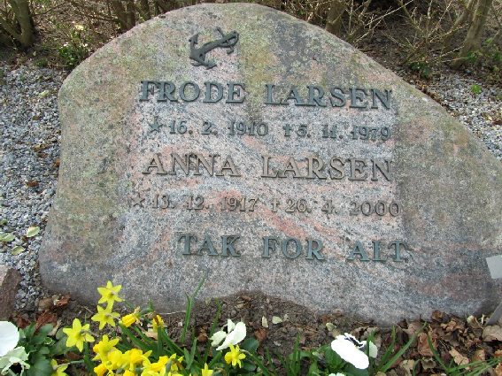 Billede af gravsten på Skagen Kirkegård