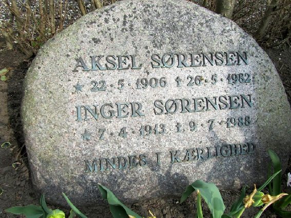 Billede af gravsten på Skagen Kirkegård