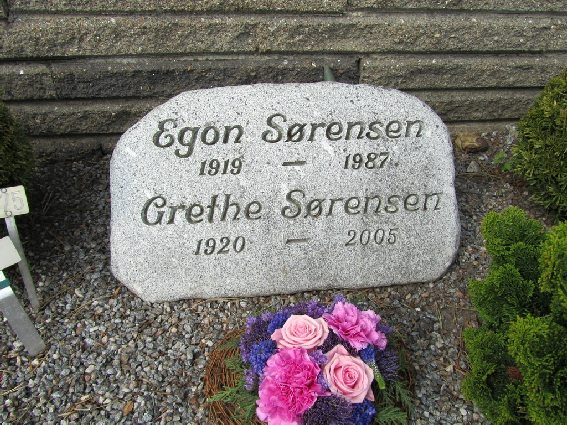 Billede af gravsten på Skagen Kirkegård