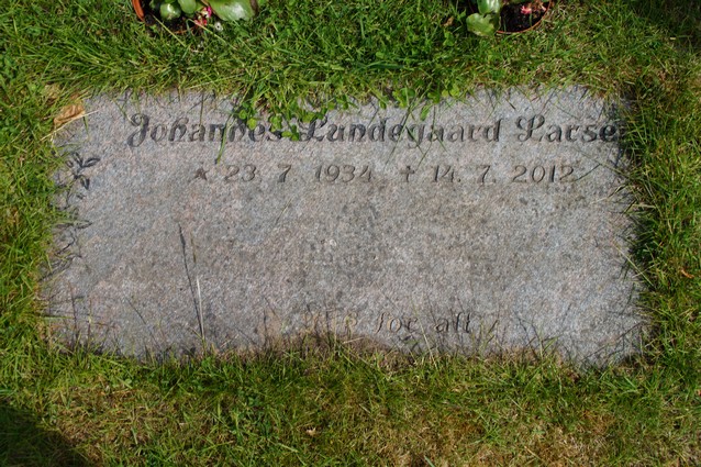 Billede af gravsten på Skagen Kirkegård