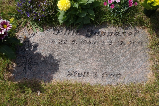 Billede af gravsten på Skagen Kirkegård