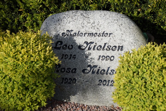 Billede af gravsten på Skagen Kirkegård