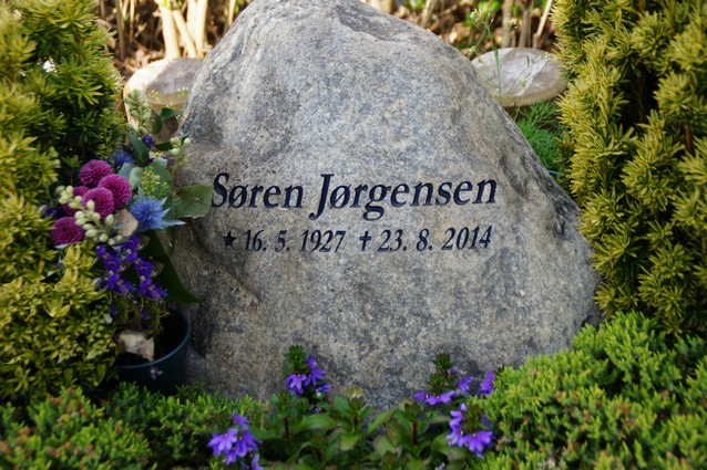 Billede af gravsten på Skagen Kirkegård