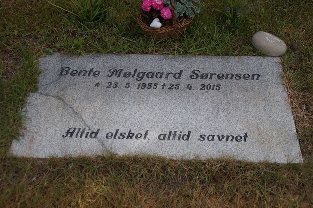 Billede af gravsten på Skagen Kirkegård