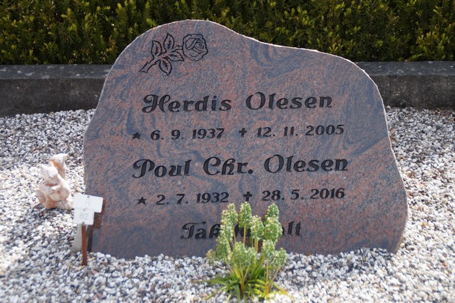 Billede af gravsten på Skagen Kirkegård