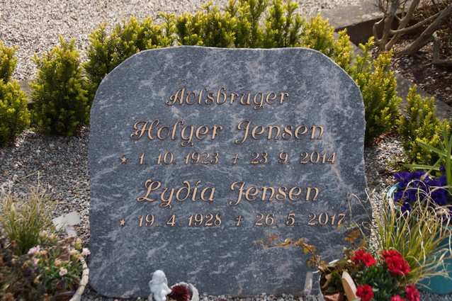 Billede af gravsten på Skagen Kirkegård