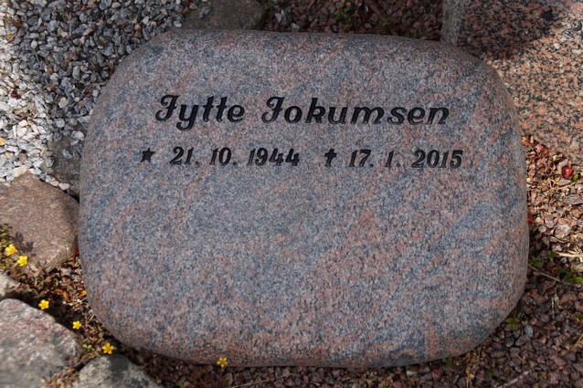 Billede af gravsten på Skagen Kirkegård