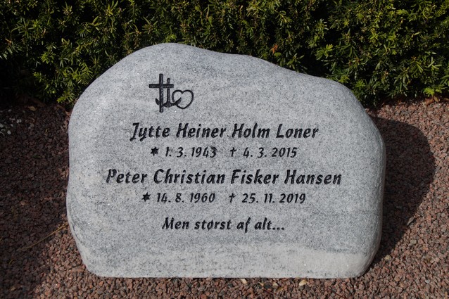 Billede af gravsten på Skagen Kirkegård