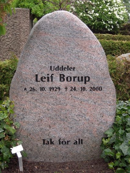 Billede af gravsten på Skagen Kirkegård